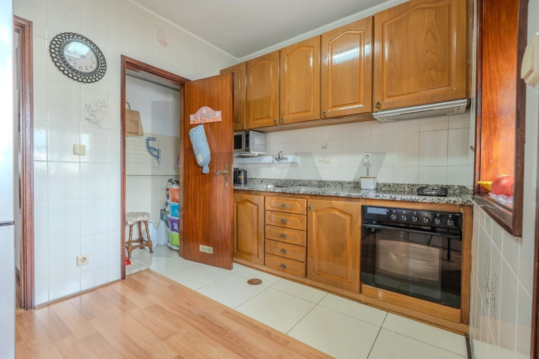 Apartamento T3 para Venda em Cidade da Maia Foto 8