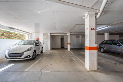 Apartamento T3 para Venda em Oeiras e São Julião da Barra, Paço de Arcos e Caxias