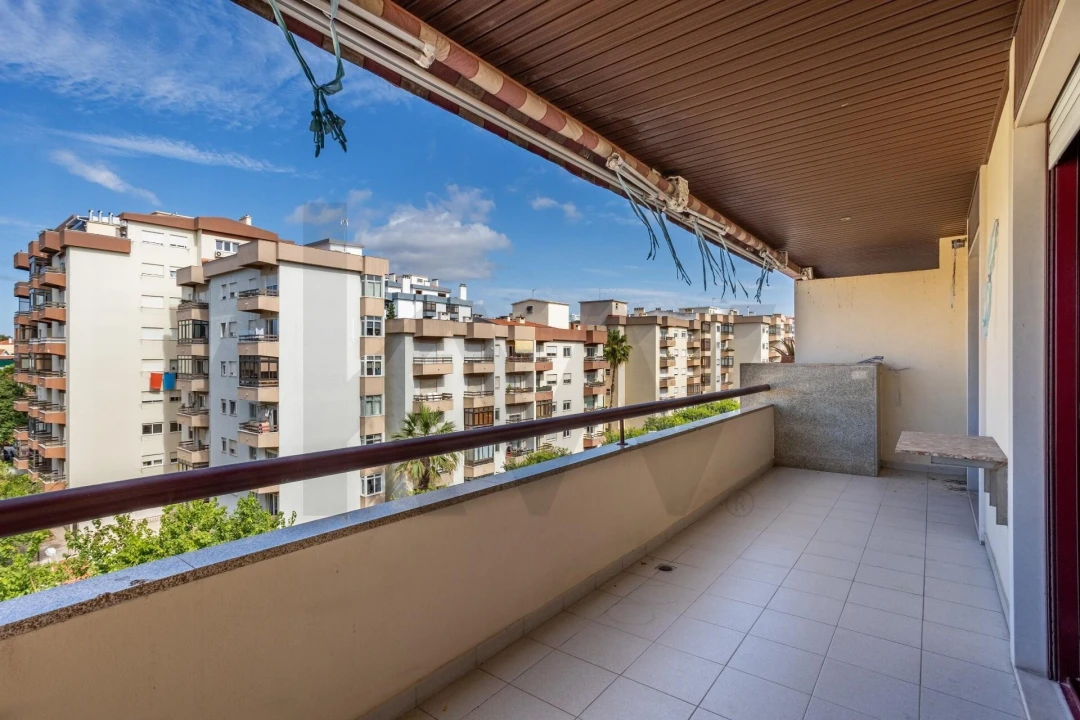 Apartamento T3 para Venda em Oeiras e São Julião da Barra, Paço de Arcos e Caxias Foto 8