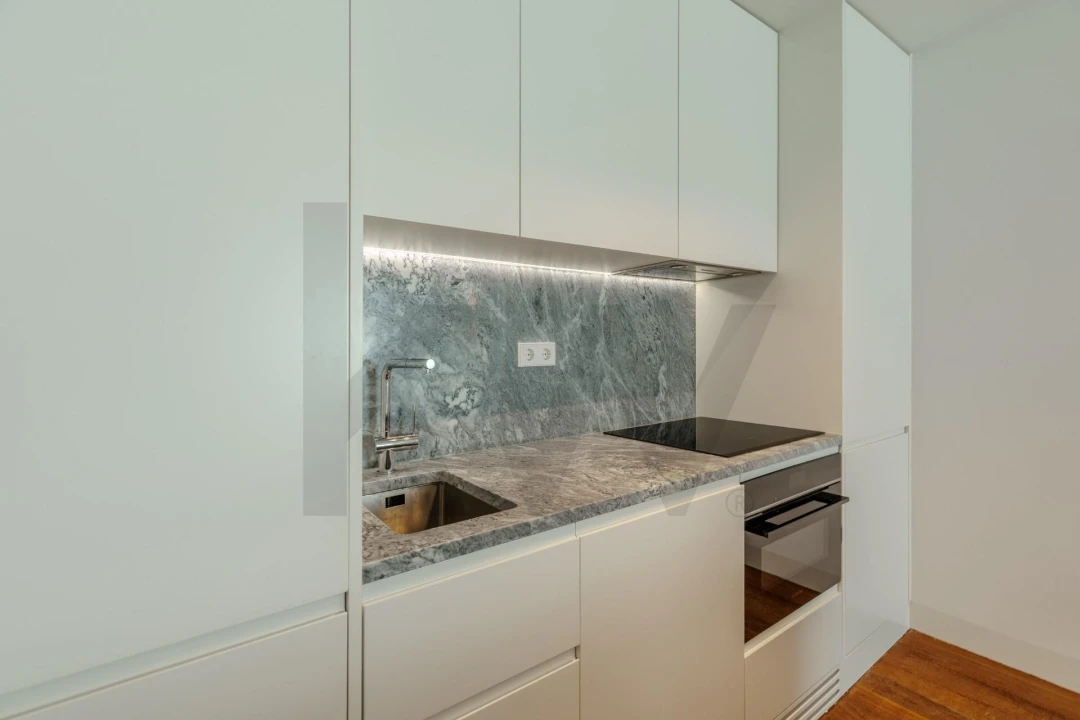 Apartamento T1 para Arrendamento em Estrela Foto 10
