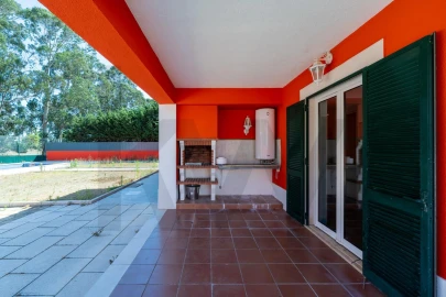 Moradia T5 para Venda em São João das Lampas e Terrugem