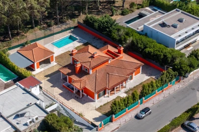 Moradia T5 para Venda em São João das Lampas e Terrugem