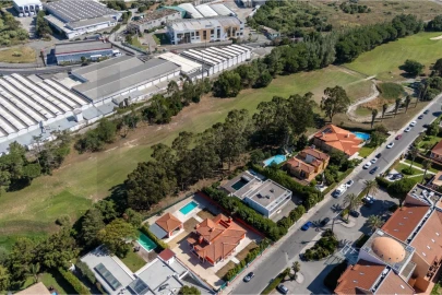 Moradia T5 para Venda em São João das Lampas e Terrugem