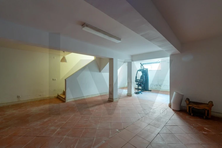 Moradia T5 para Venda em São João das Lampas e Terrugem Foto 32