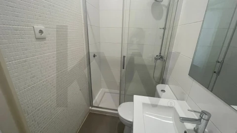 Apartamento T3 para Arrendamento em Penha de França