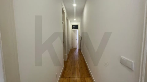 Apartamento T3 para Arrendamento em Penha de França