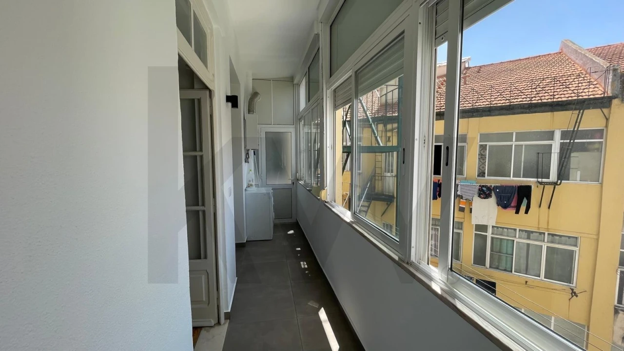 Apartamento T3 para Arrendamento em Penha de França Foto 17