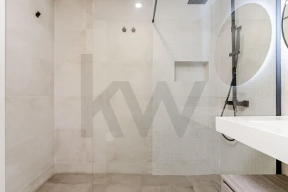 Apartamento T3 para Arrendamento em Charneca de Caparica e Sobreda
