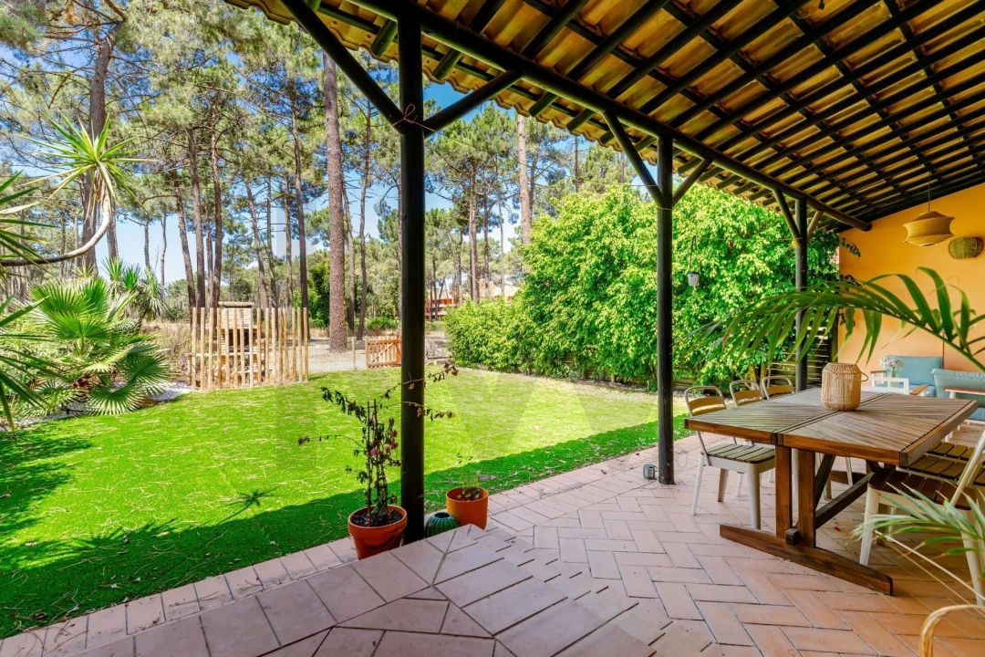 Apartamento T3 para Arrendamento em Charneca de Caparica e Sobreda Foto 13
