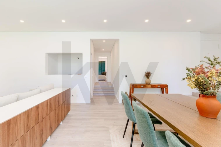 Apartamento T3 para Arrendamento em Charneca de Caparica e Sobreda Foto 8