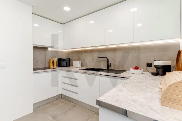 Apartamento T3 para Arrendamento em Charneca de Caparica e Sobreda Foto 11