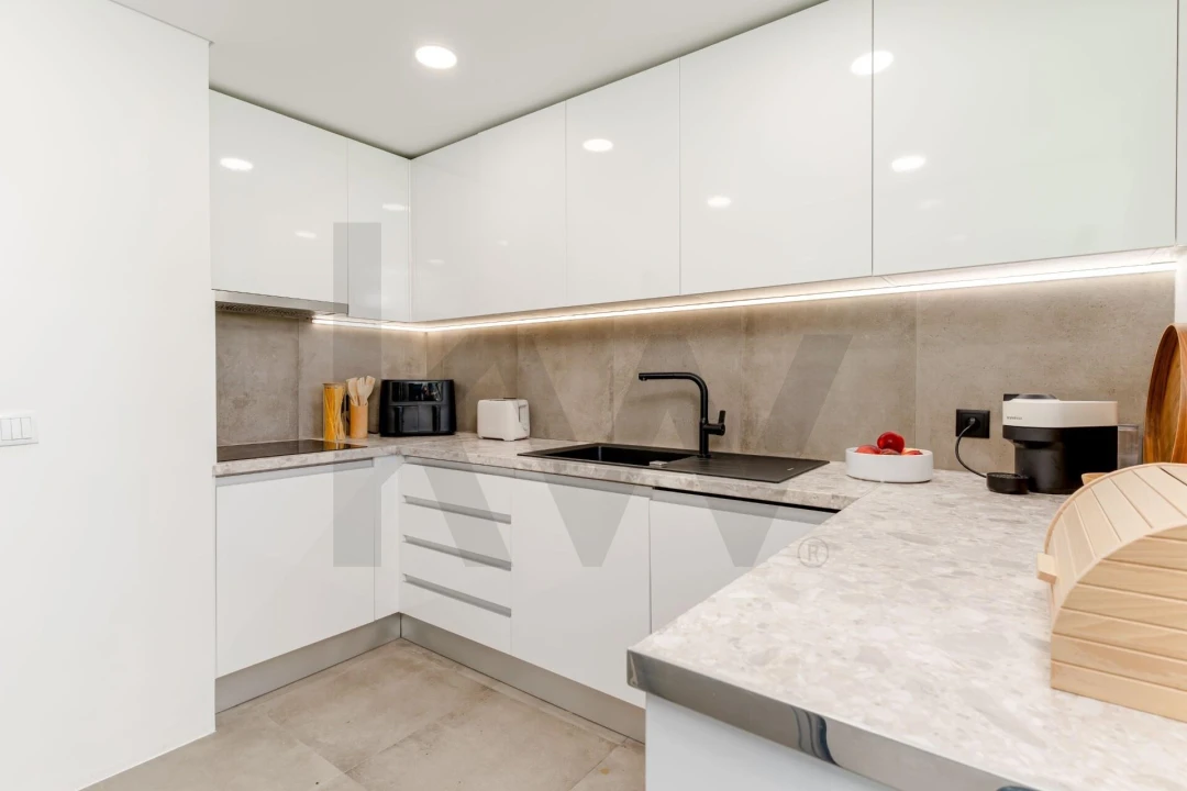 Apartamento T3 para Arrendamento em Charneca de Caparica e Sobreda Foto 11