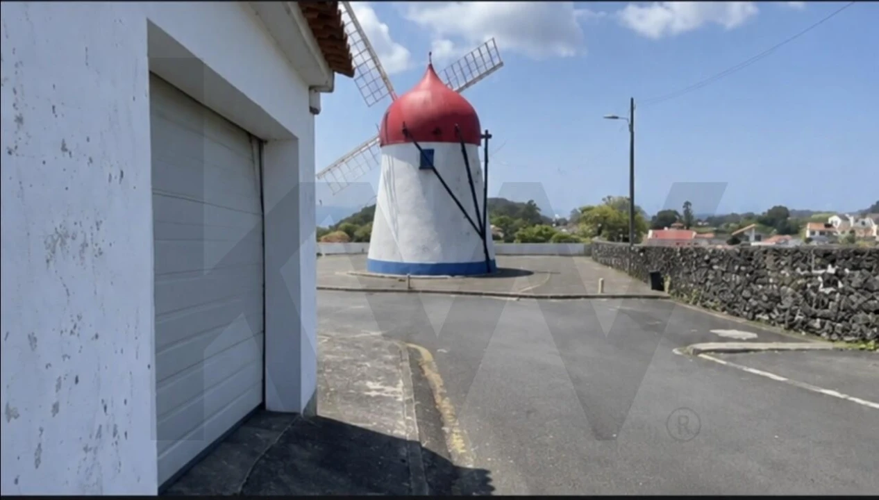 Moradia T5 para Venda em Fajã de Cima Foto 33
