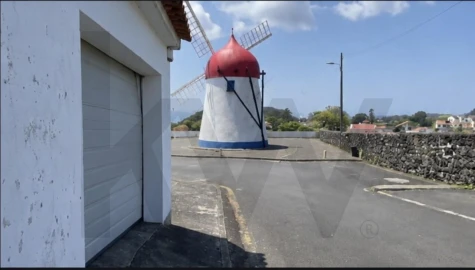 Moradia T5 para Venda em Fajã de Cima