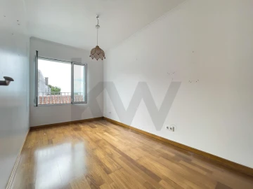 Moradia T5 para Venda em Fajã de Cima