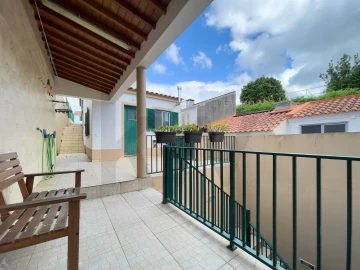Moradia T5 para Venda em Fajã de Cima
