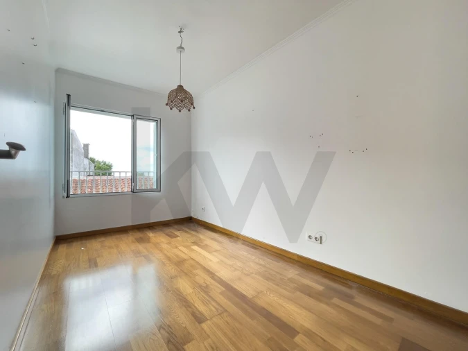 Moradia T5 para Venda em Fajã de Cima Foto 17