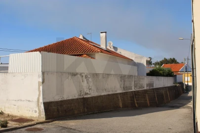Moradia T2 para Venda em Alcoentre