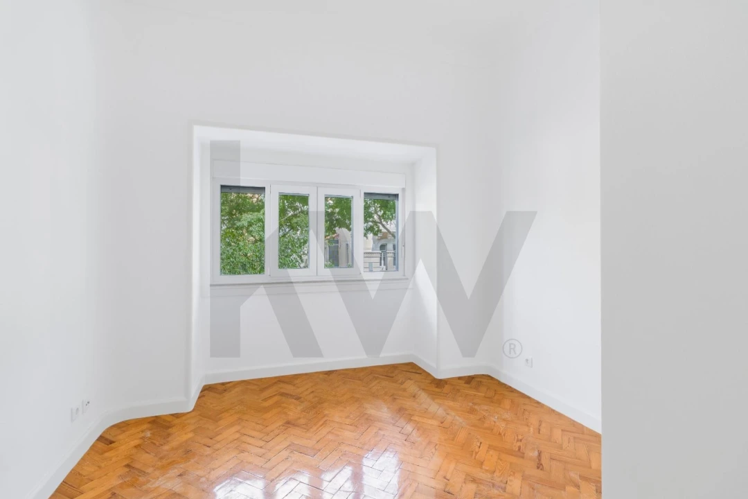 Apartamento T4 para Arrendamento em Avenidas Novas Foto 3