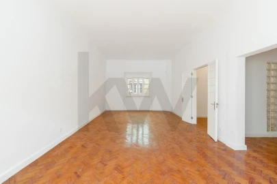 Apartamento T4 para Arrendamento em Avenidas Novas