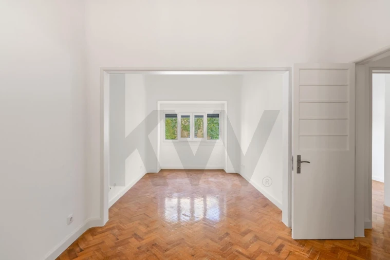 Apartamento T4 para Arrendamento em Avenidas Novas Foto 5