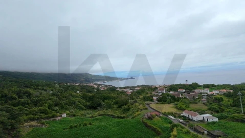 Terreno para Venda em Lajes do Pico