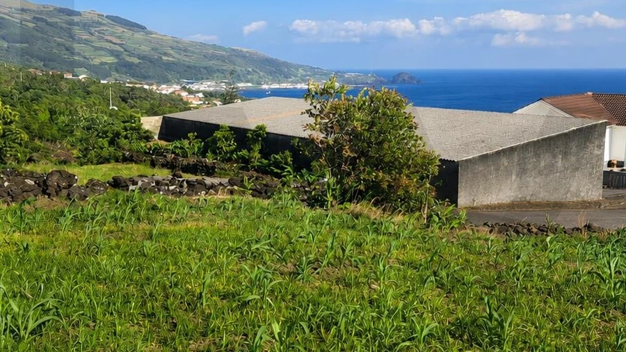 Terreno para Venda em Lajes do Pico