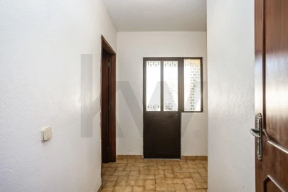 Moradia T4 para Venda em Fernao Ferro
