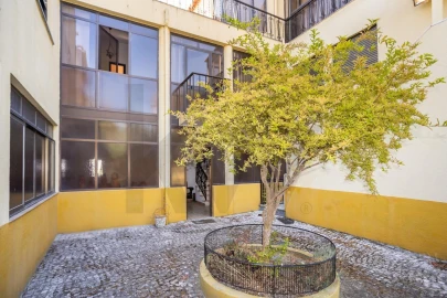 Moradia T4 para Venda em Fernao Ferro