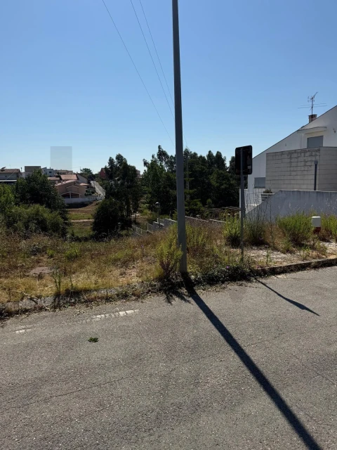 Terreno para Venda em Granja do Ulmeiro