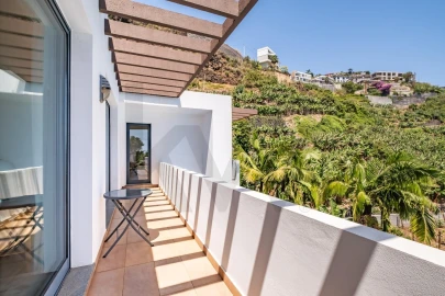 Moradia T4 para Venda em Arco da Calheta