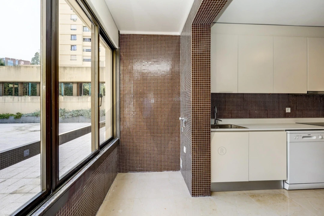 Apartamento T1 para Arrendamento em São Domingos de Benfica Foto 9