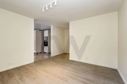 Apartamento T1 para Arrendamento em São Domingos de Benfica