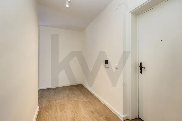 Apartamento T1 para Arrendamento em São Domingos de Benfica Foto 12