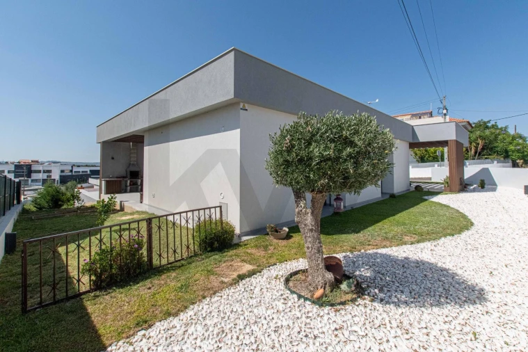 Moradia T3 para Venda em Vila Franca de Xira Foto 45