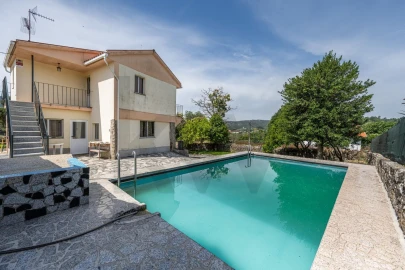 Moradia T4 para Venda em Vilar de Mouros
