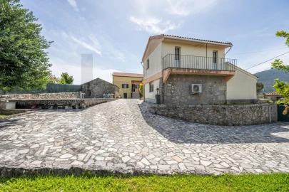 Moradia T4 para Venda em Vilar de Mouros