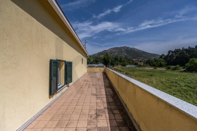 Moradia T4 para Venda em Vilar de Mouros