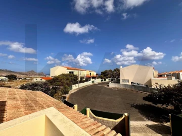Moradia T3 para Venda em Porto Santo