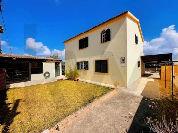 Moradia T3 para Venda em Porto Santo