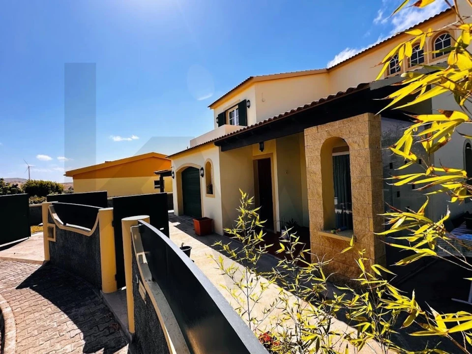 Moradia T3 para Venda em Porto Santo Foto 3
