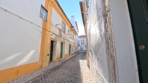 Moradia T2 para Venda em Ribeira de Nisa e Carreiras