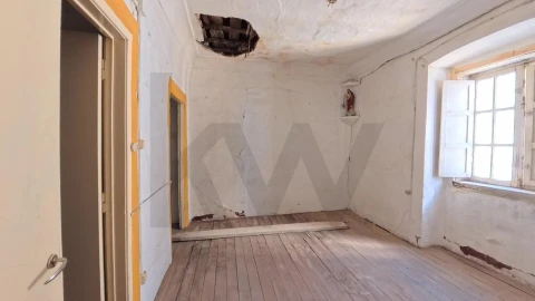 Moradia T2 para Venda em Ribeira de Nisa e Carreiras