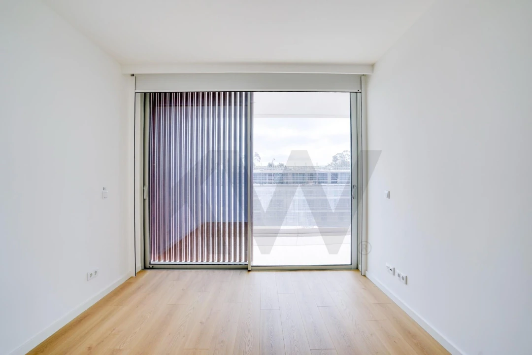 Apartamento T4 para Arrendamento em Queluz e Belas Foto 3