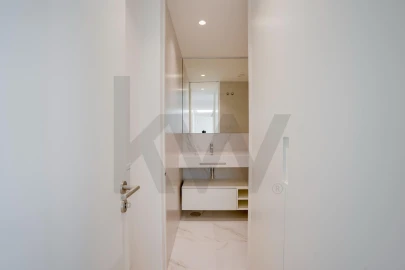 Apartamento T4 para Arrendamento em Queluz e Belas