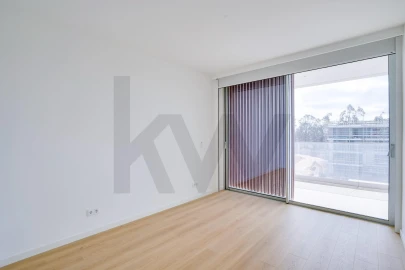 Apartamento T4 para Arrendamento em Queluz e Belas