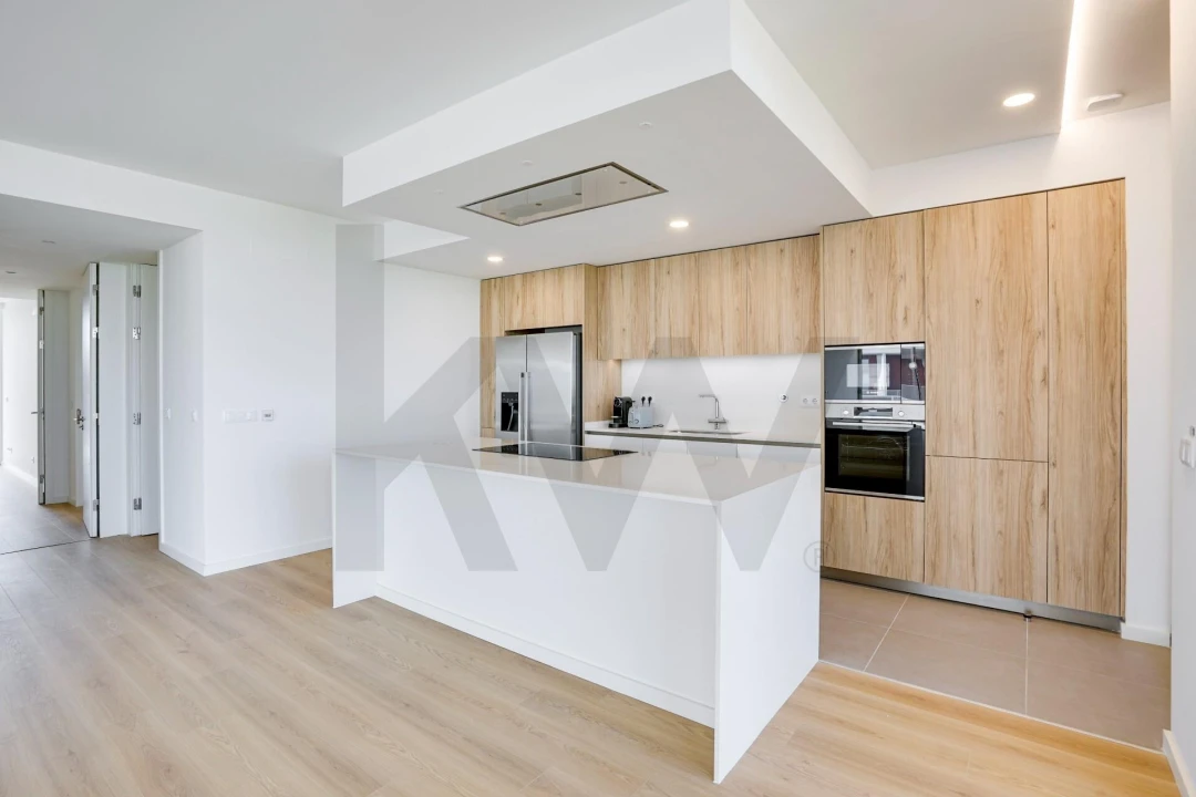 Apartamento T4 para Arrendamento em Queluz e Belas Foto 28