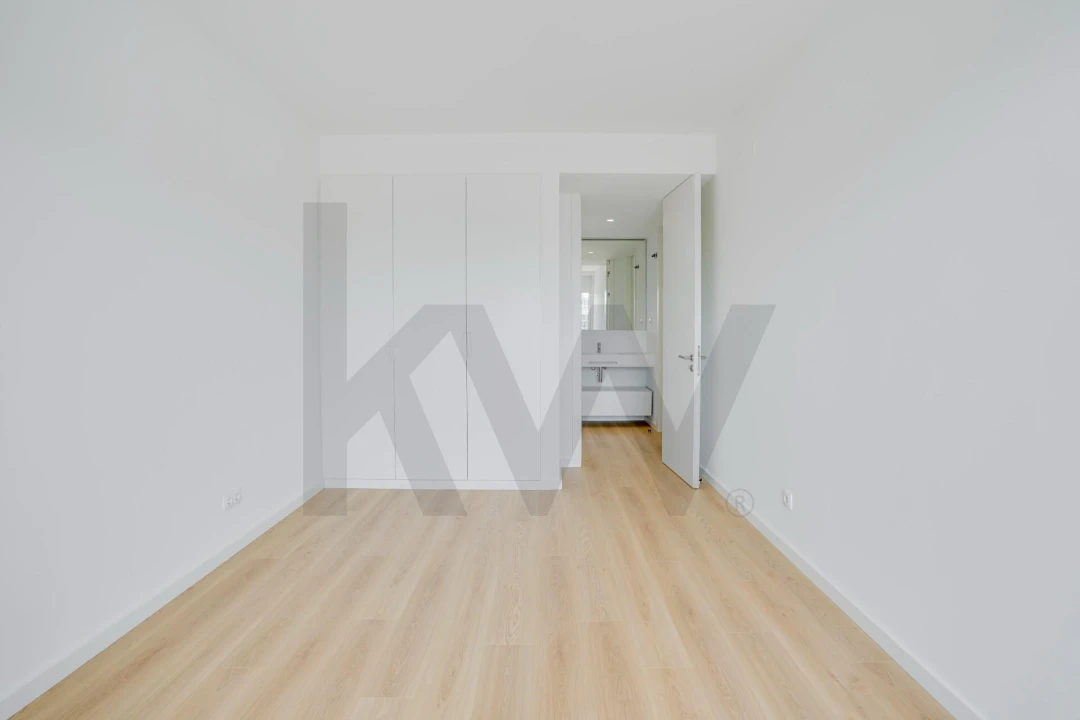 Apartamento T4 para Arrendamento em Queluz e Belas Foto 25
