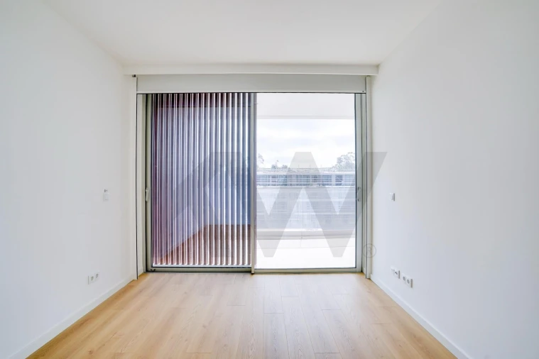 Apartamento T4 para Arrendamento em Queluz e Belas Foto 3