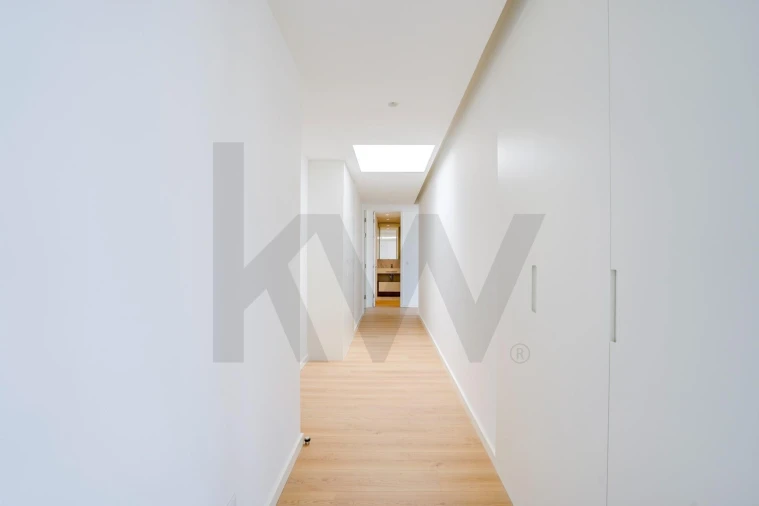 Apartamento T4 para Arrendamento em Queluz e Belas Foto 12